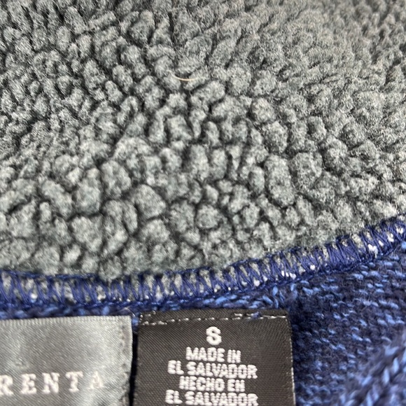 Oscar De La Renta Blue Sweater Fleece Collar - Picture 8 of 8